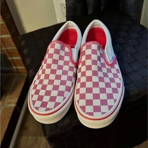 Brand new pink checkered Vans. Never worn size 8 women’s